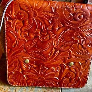 Patricia Nash tooled crossbody purse